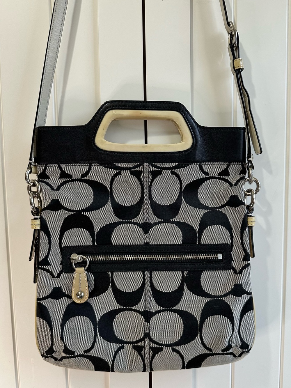 Coach Bonnie Signature Canvas Crossbody Bag in Black & Grey with Green interior - Picture 11 of 16
